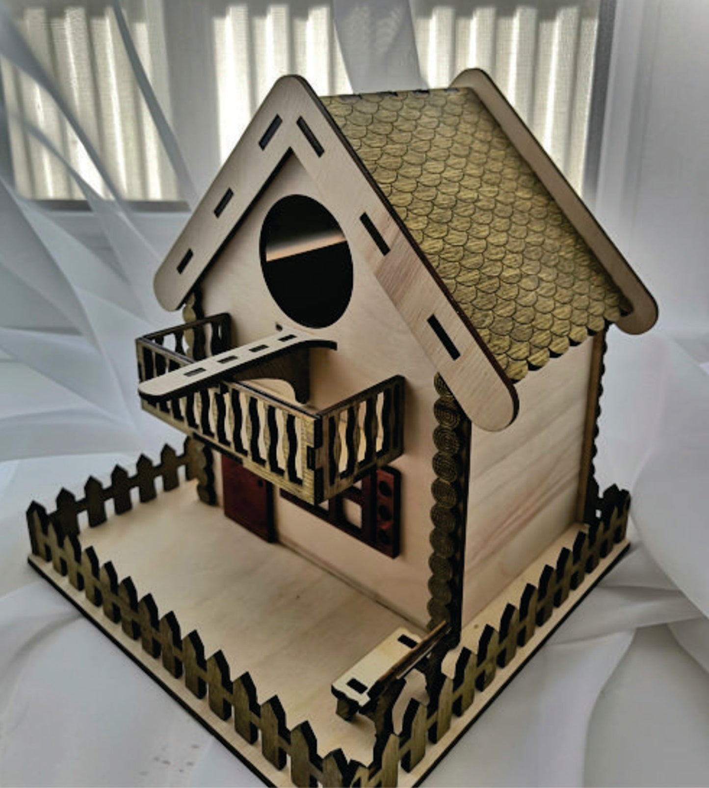 Cottage Balcony and Courtyard Birdhouse Kit