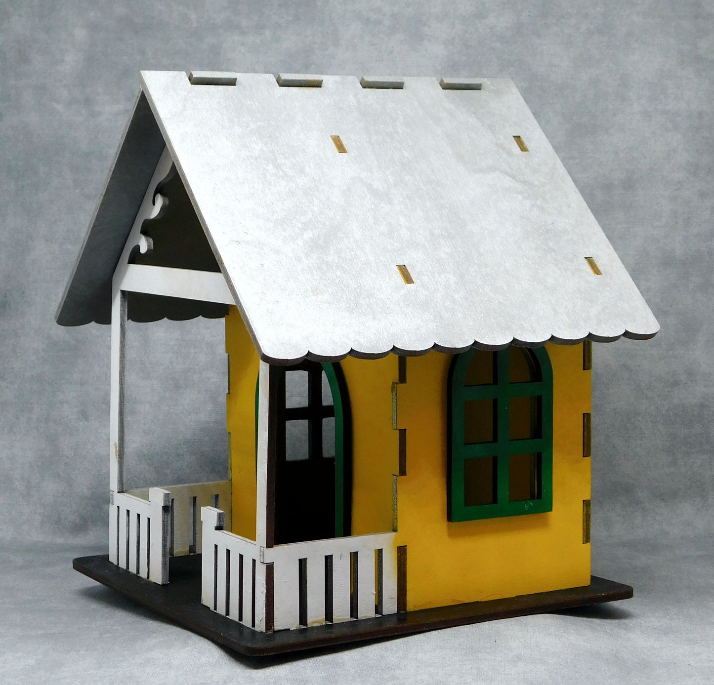 Cottage Retreat Birdhouse Kit