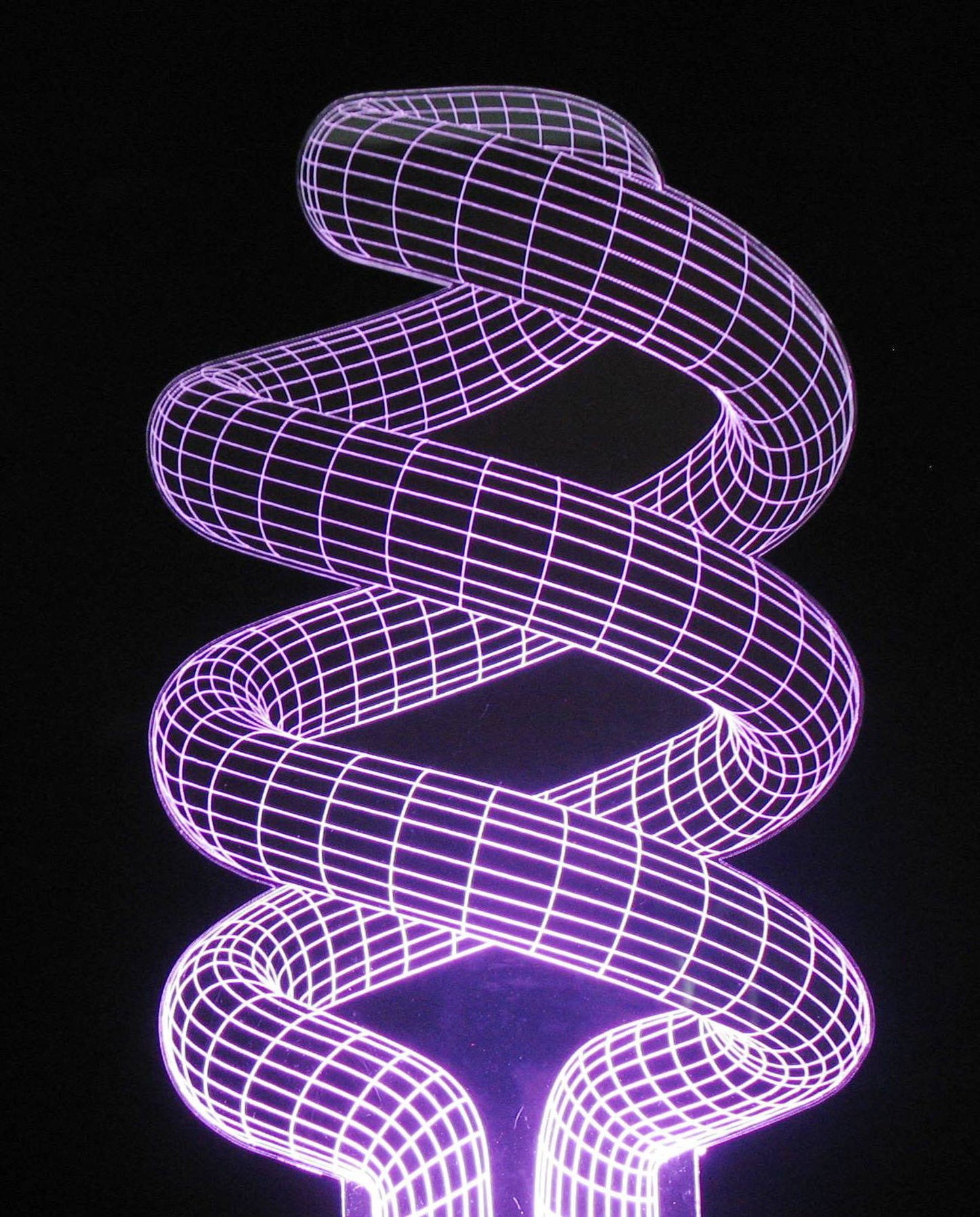 Twisted Knot 3-D Optical Illusion Multicolored Lamp