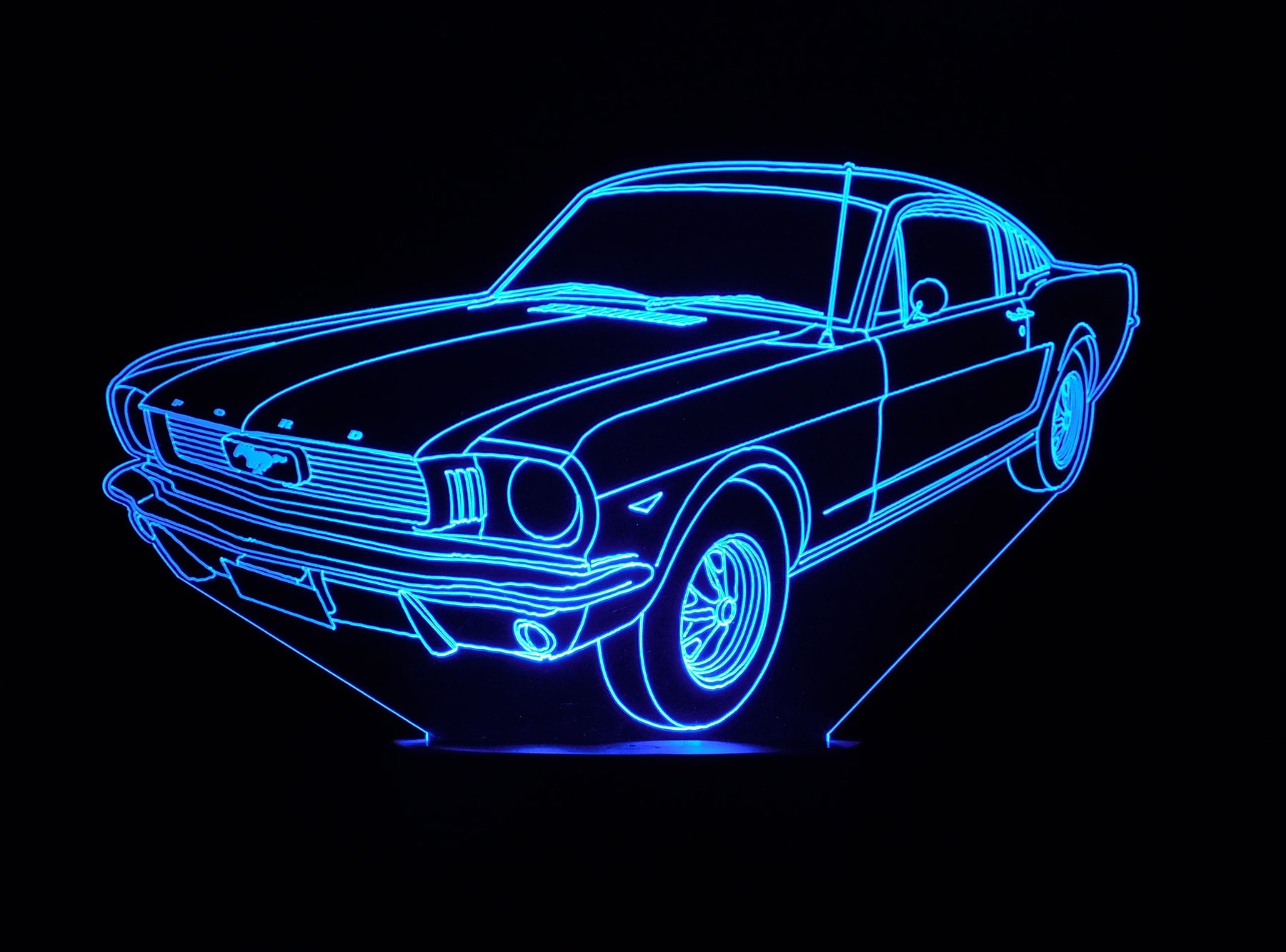 Mustang Fastback 2+2 1966 3-D Optical Illusion Multicolored Light