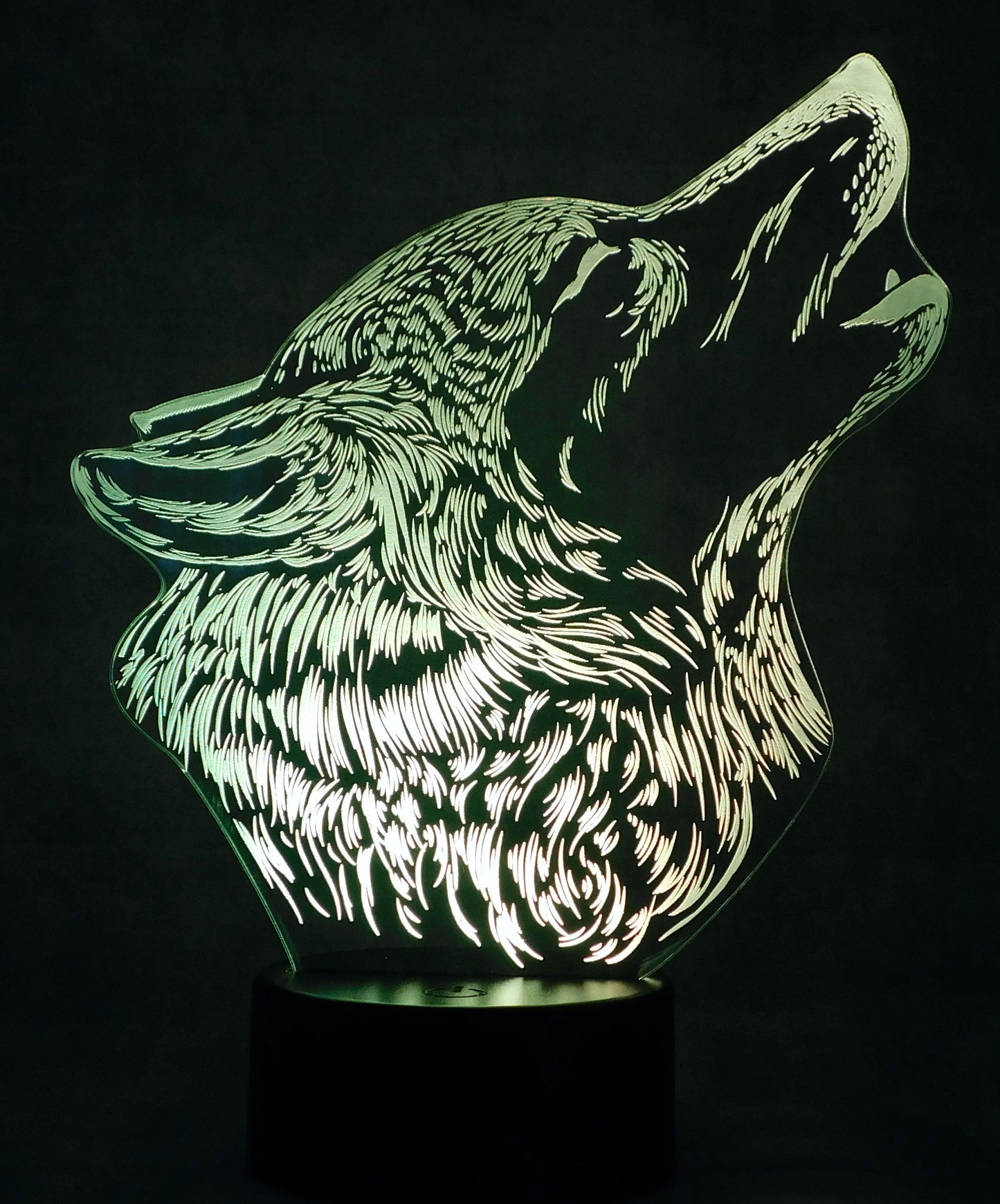 Wolf Howling 3-D Optical Illusion Multicolored Lamp